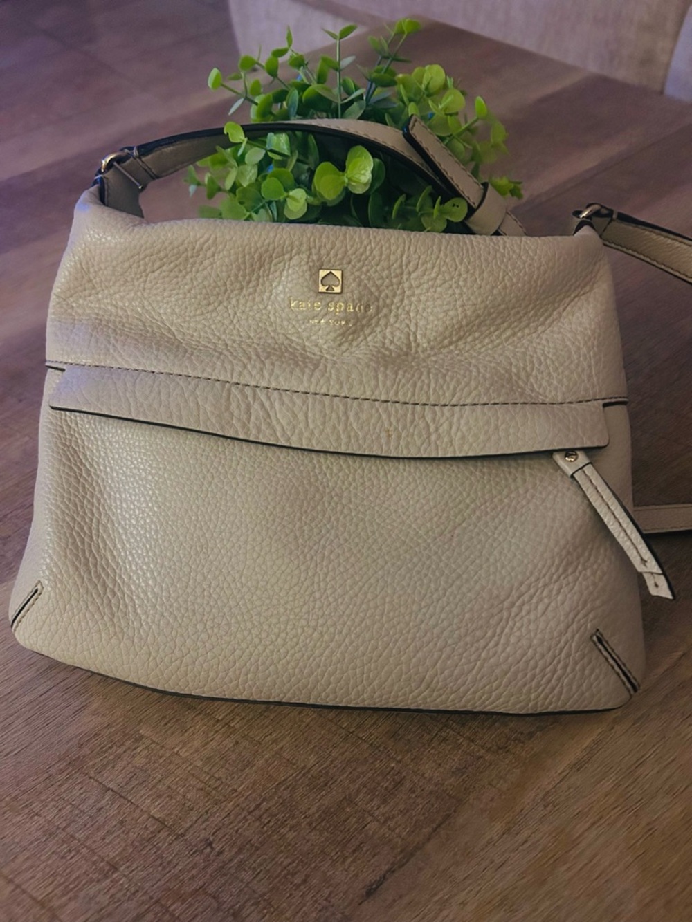 kate spade cream pebbled leather shoulder bag with gold logo